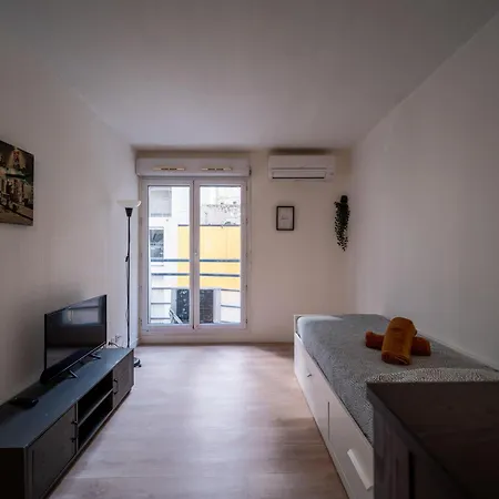 Equipe Avec Parking A 6min A Pied De La Gare St Charles Apartment Marseille